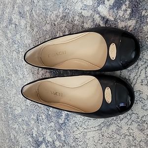Coach flats